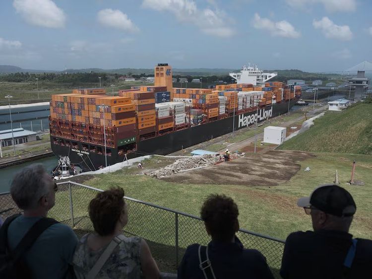 Imagen de portada - Hapag-Lloyd modifies MSW service due to low water levels in Panama Canal
