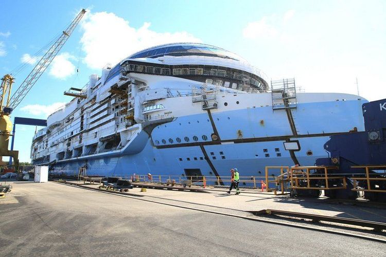 Imagen de portada - Hero of the Seas: Meyer Turku completa el montaje del casco para Royal Caribbean