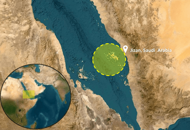 Imagen de portada - Houthi rebels fire missiles at Saudi oil tanker in the Red Sea