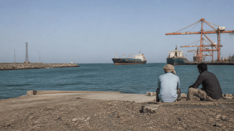 Imagen de portada - Houthis Seize Yemeni Port of Mocha; Germany Warns of Maritime Risk
