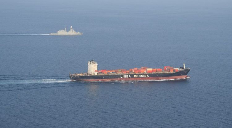 Imagen de portada - Italia pide a la UE reforzar su misión naval para proteger la navegación comercial por el mar Rojo