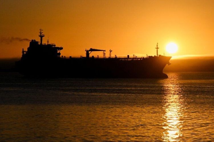 Imagen de portada - Las tarifas de envío de superpetroleros alcanzan máximos históricos en medio del conflicto en Oriente Medio