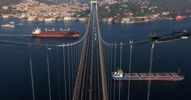 Imagen de portada - London's marine insurers widen Black Sea high risk zone as shipping attacks surge