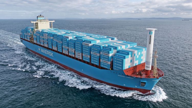 Imagen de portada - Maersk Installs Anemoi Rotor Sails on 8,700 TEU Containership