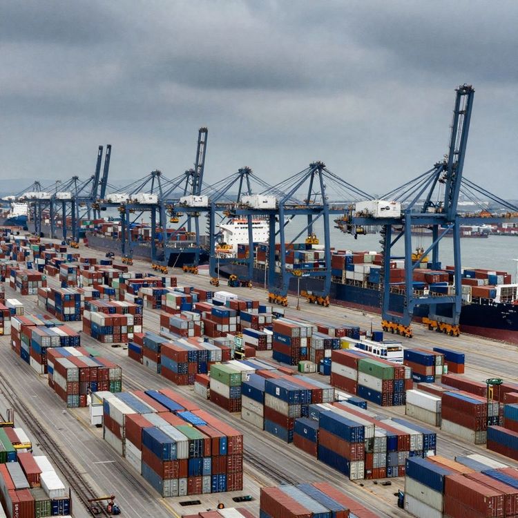 Imagen de portada - Maersk aumenta el recargo por temporada alta en las rutas de Extremo Oriente a América Latina