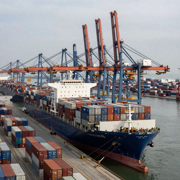 Imagen de portada - Maersk elimina el recargo por temporada alta en la ruta Lejano Oriente Asia-Mediterráneo