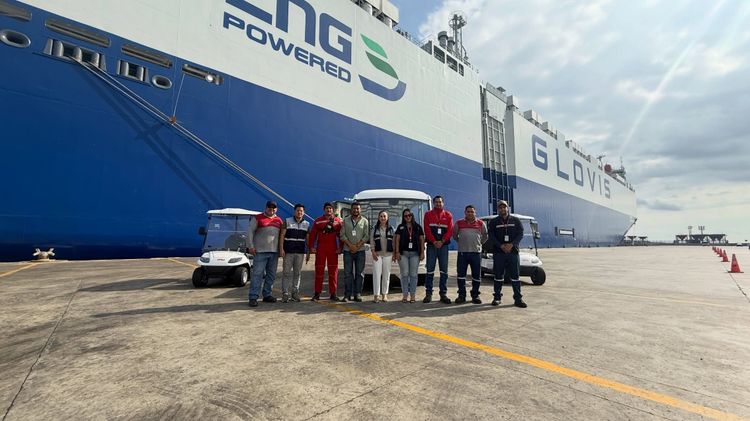 Imagen de portada - Manta Adds Three Electric Vehicles for Sustainable Port Operations