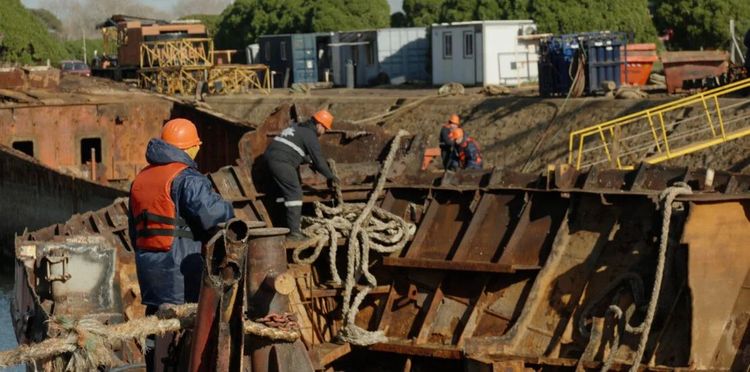 Imagen de portada - Mar del Plata Recovers 1,407 Meters of Operational Docks Through Ship Scrapping