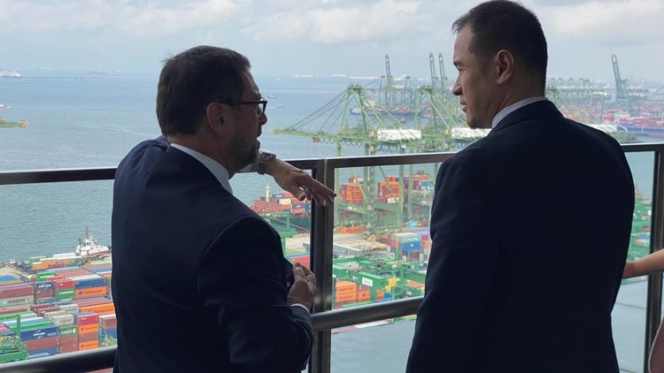 Imagen de portada - Minister Pérez Mackenna Visits Port of Singapore to Learn About Port Standards