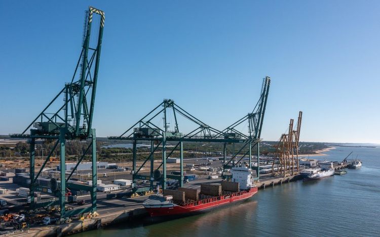El Puerto de Huelva se consolida como referencia energética del sur con 11,9 millones de toneladas