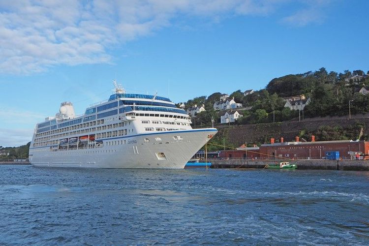 Imagen de portada - Norwegian Cruise Line Holdings Venderá el Oceania Sirena