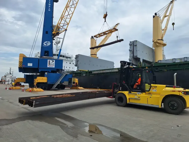 Imagen de portada - ParkerSteel Inaugurates Storage Operation at Port of Sheerness