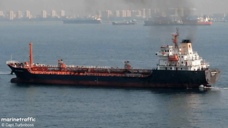 Imagen de portada - Petrolero Trend atacado por la IRGC en el Estrecho de Ormuz