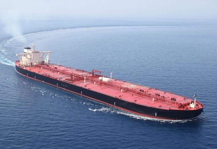 Imagen de portada - Petroleros de crudo saudí cambian de rumbo en el Mar Rojo en medio del bloqueo naval hutí