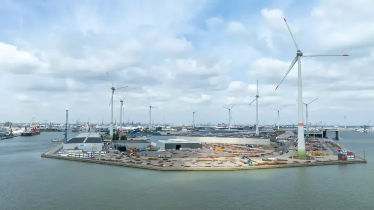 Imagen de portada - Port of Antwerp-Bruges Awards Road Renovation of Oosterweeleiland