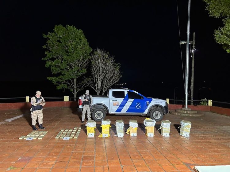Imagen de portada - Prefectura secuestró más de 194 kilos de droga en Misiones