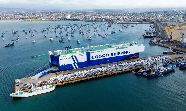 Imagen de portada - Puerto de Manta supera en ocho meses los vehículos movilizados en todo 2025