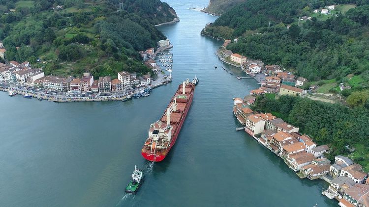 El Puerto de Pasaia incrementa un 14,5% su mercancía general