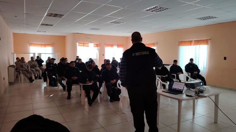 Imagen de portada - Río Negro: Training session on sanitary control in livestock transport