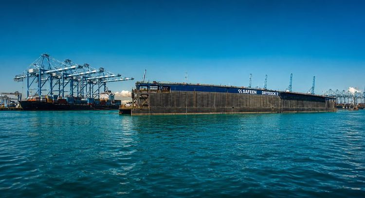 Imagen de portada - SAFEEN Drydocks añade el dique flotante más grande de los EAU para impulsar la capacidad de reparación de buques