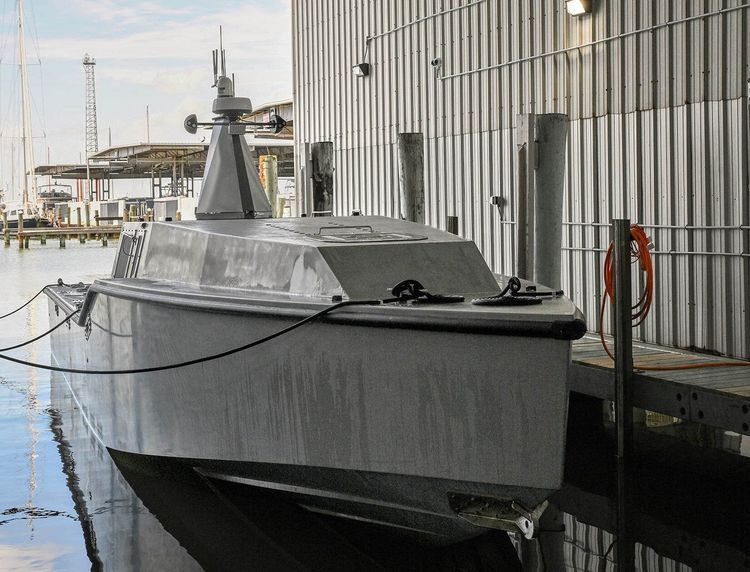 Imagen de portada - Saronic Expande su Flota Autónoma con el Nuevo Buque Mirage de 52 Pies