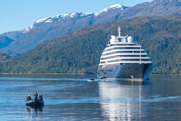 Imagen de portada - Scenic Discovery Yachts Anuncia Viajes de Expedición a Chile y la Patagonia en 2027