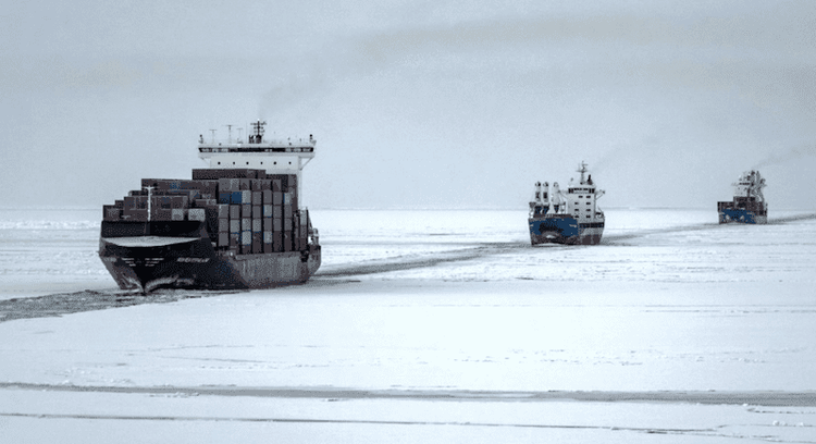 Imagen de portada - Siete buques chinos lanzarán un servicio regular a Europa a través de la ruta ártica