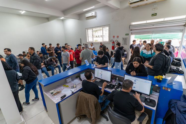 Imagen de portada - Sine Paranaguá recibe a más de 200 candidatos en una jornada de empleo de TCP