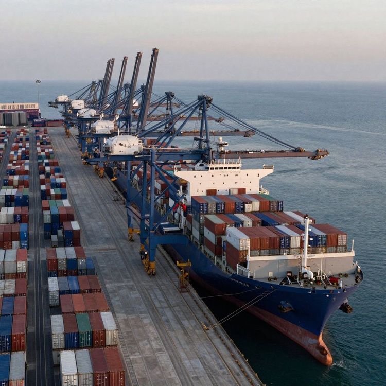 Imagen de portada - Stonepeak invierte 2.400 millones de dólares en la empresa conjunta UNITED PORTS LLC de CMA CGM