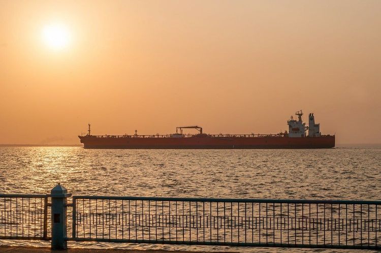 Imagen de portada - Superpetroleros Chinos con 4 Millones de Barriles Salen del Mar Rojo a Través de Bab el-Mandeb