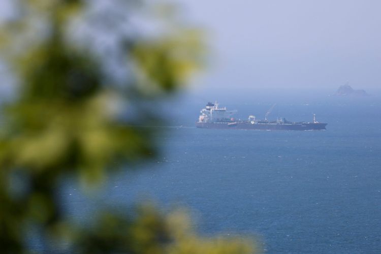 Imagen de portada - Supertanques surcoreanos y chinos intentan salir del Estrecho de Ormuz