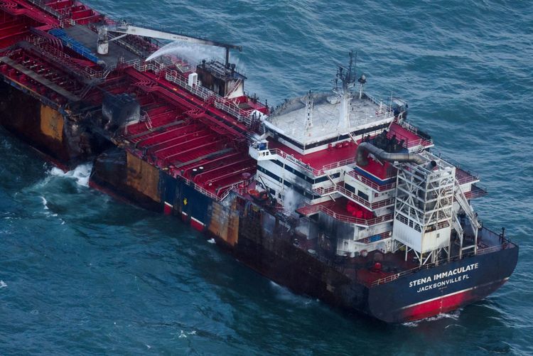 Imagen de portada - Tripulación del Stena Immaculate Honrada con el Premio Gallant Ship Tras Colisión Mortal de Petrolero