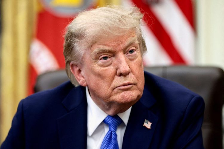 Imagen de portada - Trump exige a Irán una indemnización mientras se desvanecen las esperanzas de un acuerdo en el Estrecho de Ormuz