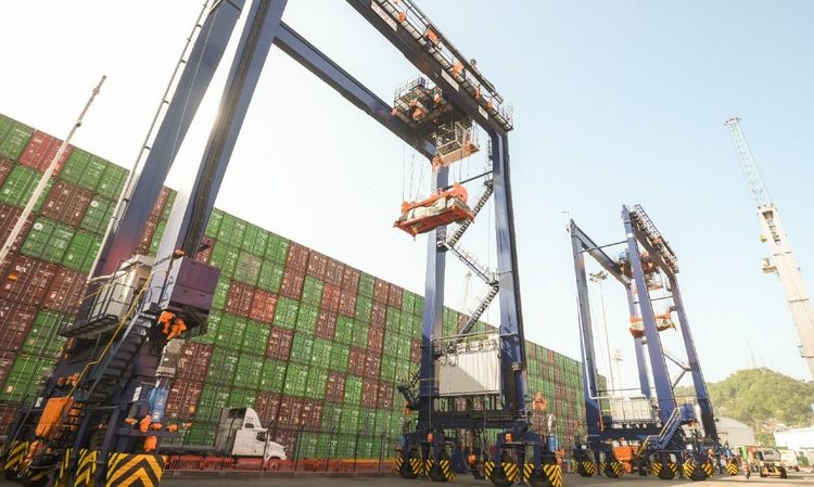 Imagen de portada - Two e-RTG Electric Cranes Arrive at Hutchison Ports TIMSA Terminal in Manzanillo
