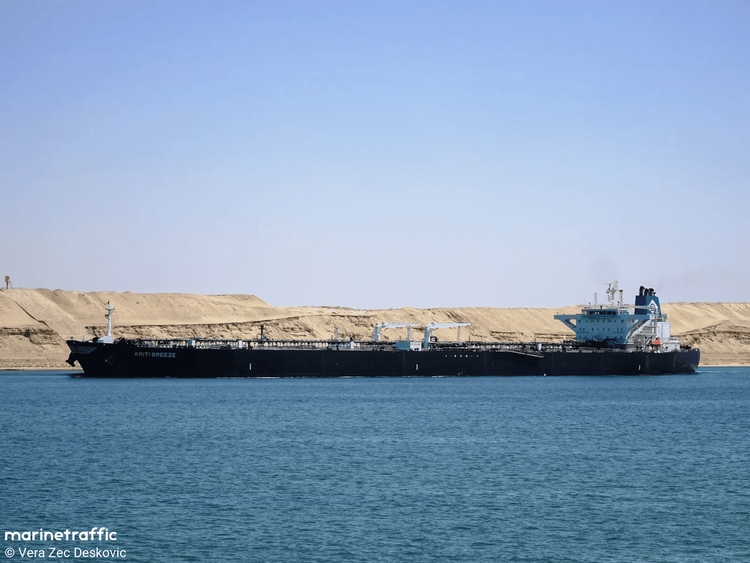 Imagen de portada - Ucrania ataca el petrolero Avero de la flota en la sombra rusa en una operación en el Mar Negro