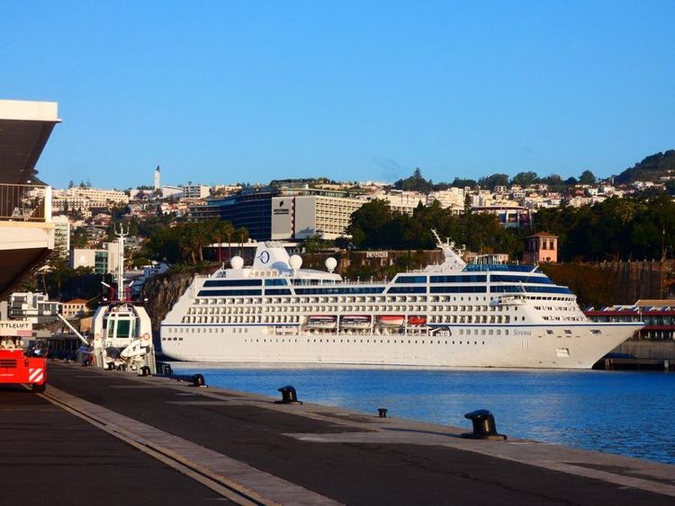 Imagen de portada - Venta del Oceania Sirena: Identificando Potenciales Compradores de Líneas de Cruceros