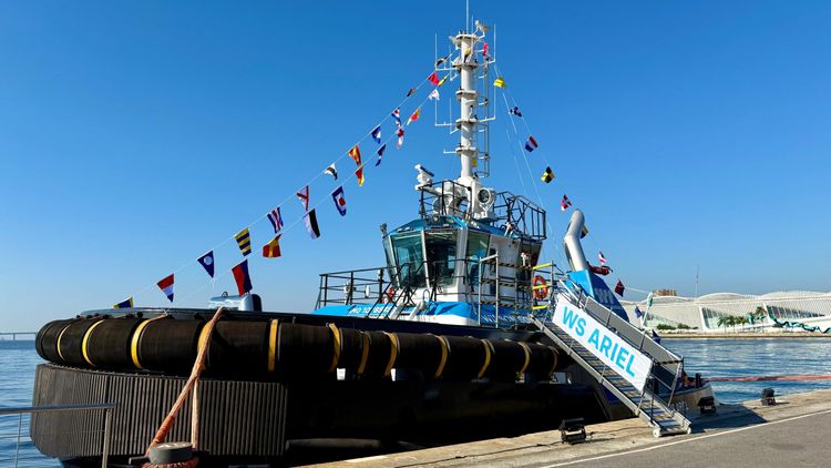 Imagen de portada - Wilson Sons Delivers WS Ariel Tugboat in Rio de Janeiro