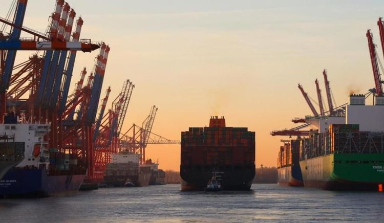 Hapag-Lloyd y Maersk ajustan el servicio IMX para transitar por el mar Rojo y el canal de Suez