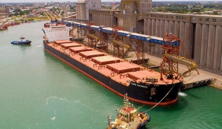 Puerto Quequén termina abril con todos los muelles operando y embarques a 16 destinos internacionales