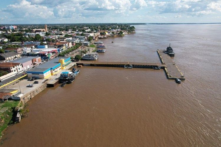El puerto de Parintins, el corazón logístico y cultural de la Amazonía brasileña