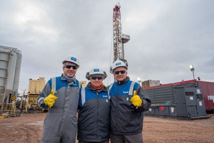 YPF recibió a la directora gerente del FMI en Vaca Muerta