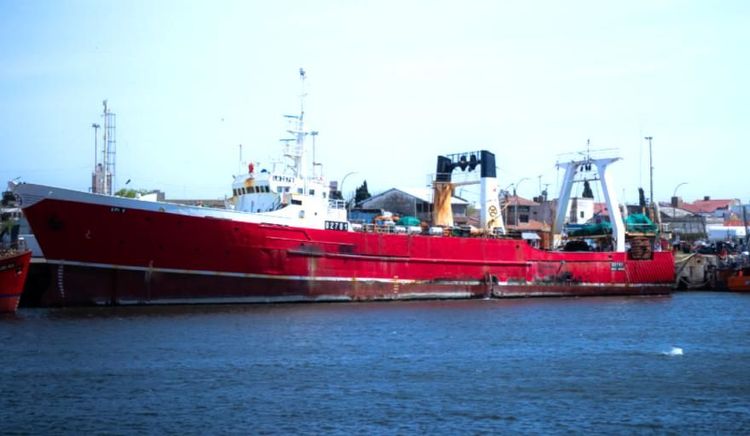 Puerto Quequén recibe su buque más grande en una década