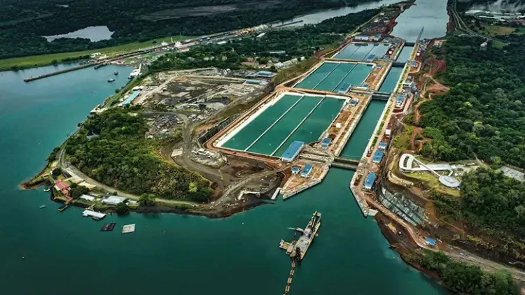 La llegada de un “Súper El Niño” impacta en la logística fluvial del Canal de Panamá y la hidrovía del Paraná