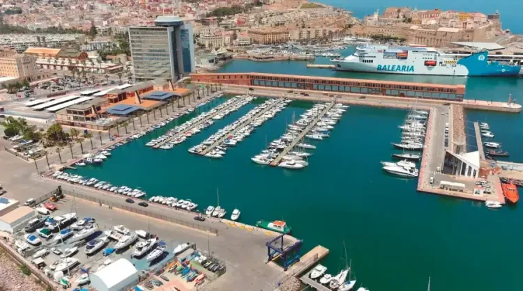 El Puerto de Melilla incrementa un 13,8% su tráfico de pasajeros 