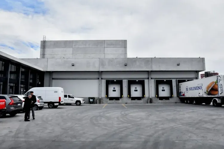 El Puerto de Mar del Plata inauguró una planta frigorífica con capacidad para 200 contenedores