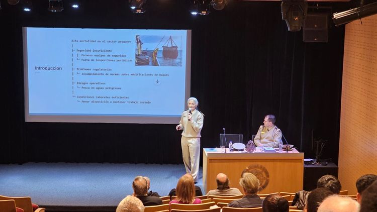 La Prefectura Naval Argentina expuso sobre el Acuerdo de Ciudad del Cabo en las jornadas profesionales de la marina mercante