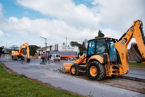 Puerto Quequén retomó el recambio de losas de hormigón en la Avenida Almirante Brown
