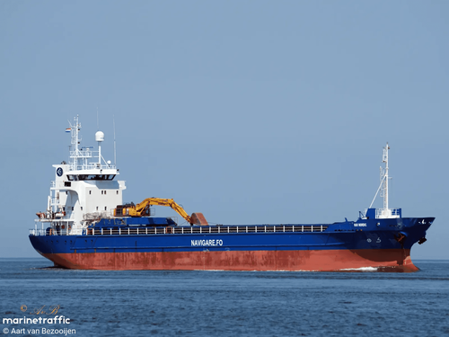 Navio de Carga Reflutuado Após Encalhe na Noruega