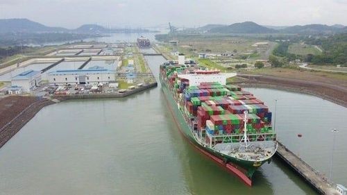 Canal do Panamá Nomeia Primeira Administradora Mulher Enquanto Desafios Crescem