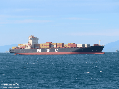 El buque MSC Renaissance III provoca un derrame de petróleo en el puerto de Amberes